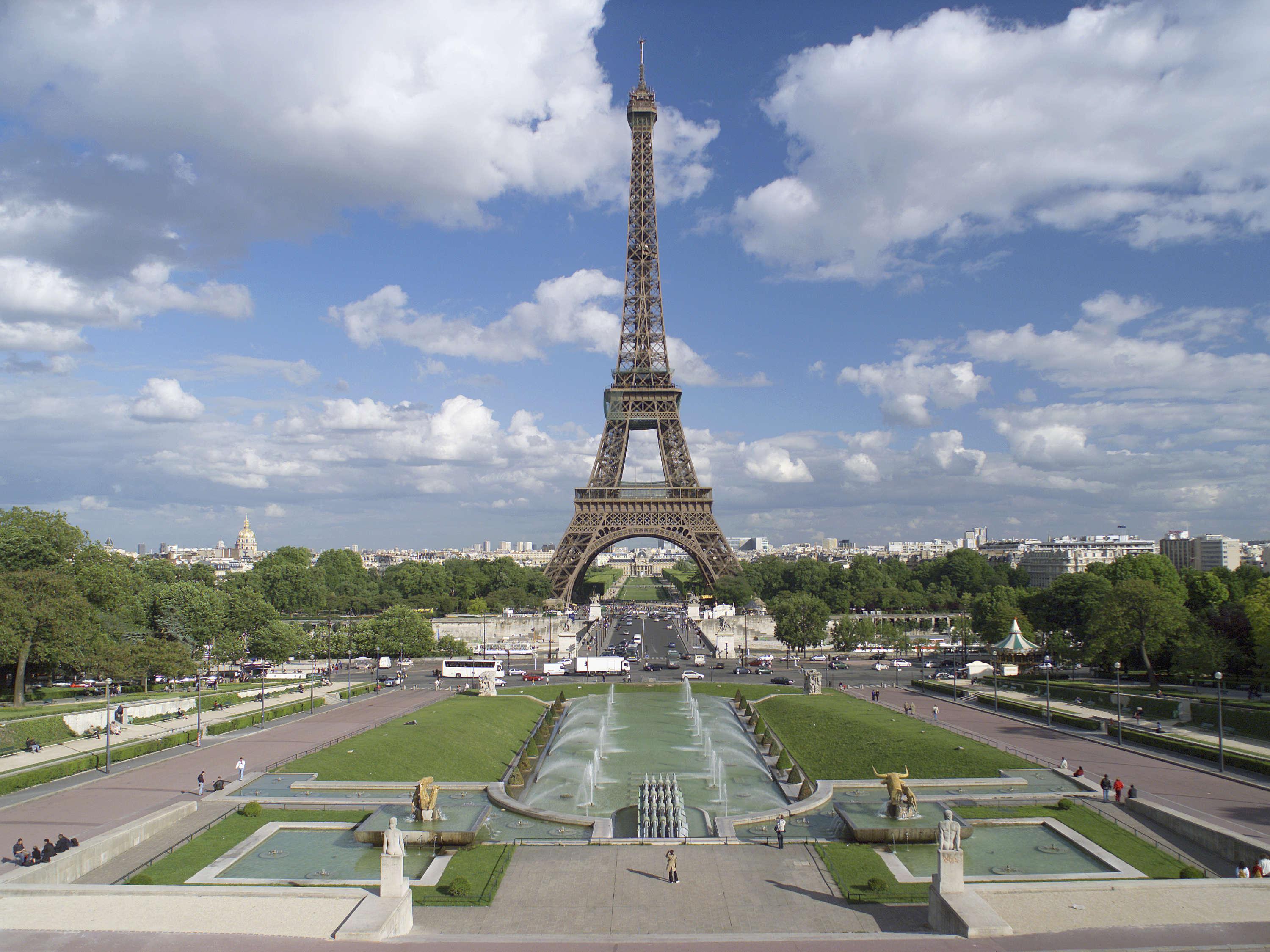 Hotel Ibis Paris Tour Eiffel Cambronne 15Eme Zewnętrze zdjęcie